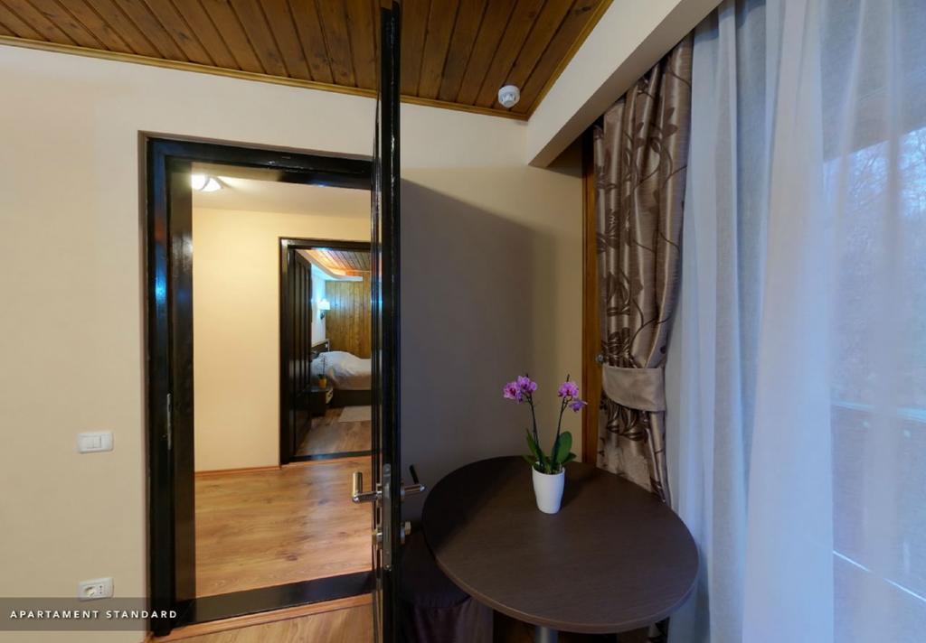 Hotel Hillden Lodge&Restaurant Drumu Carului Exterior foto
